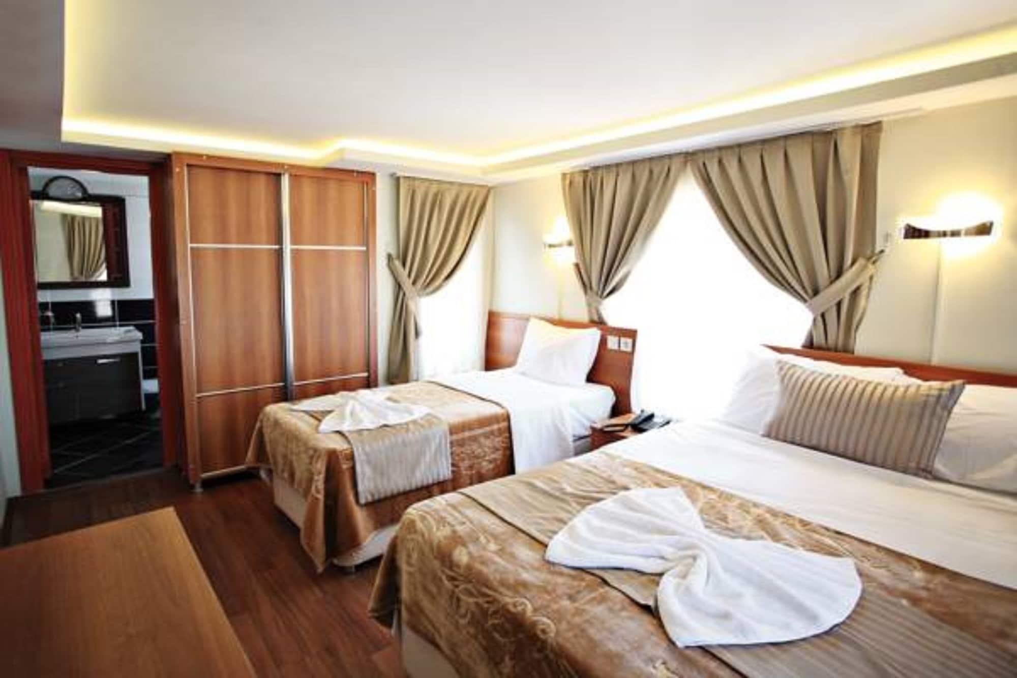 Taksim Palace Hotel Istambul Exterior foto