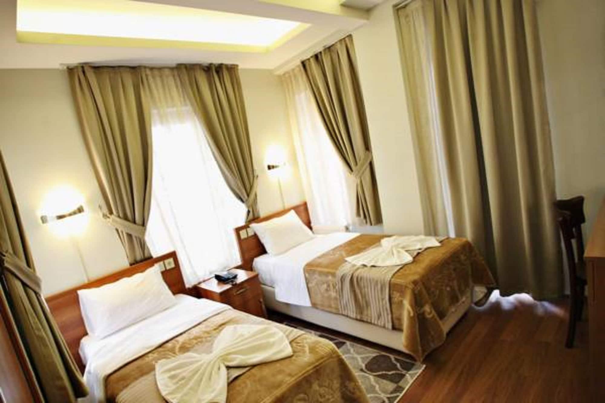 Taksim Palace Hotel Istambul Exterior foto